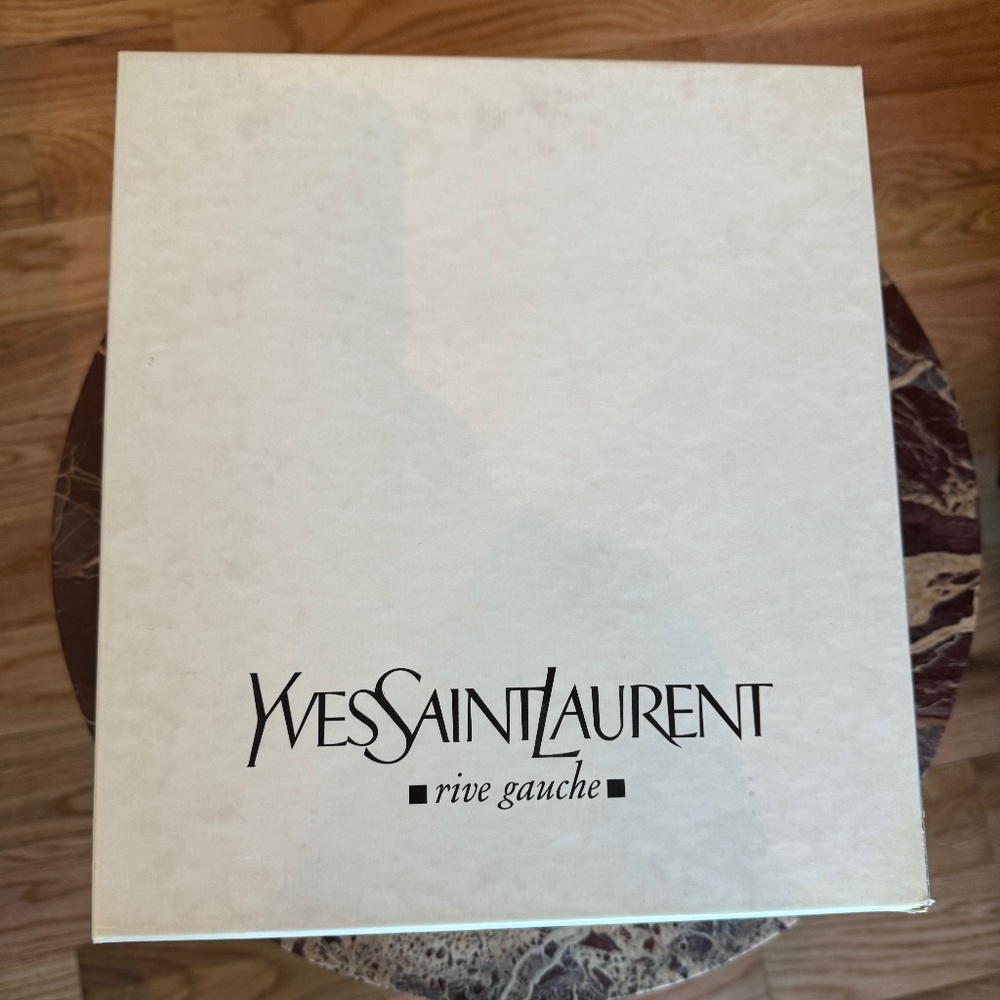 Yves Saint Laurent pumps